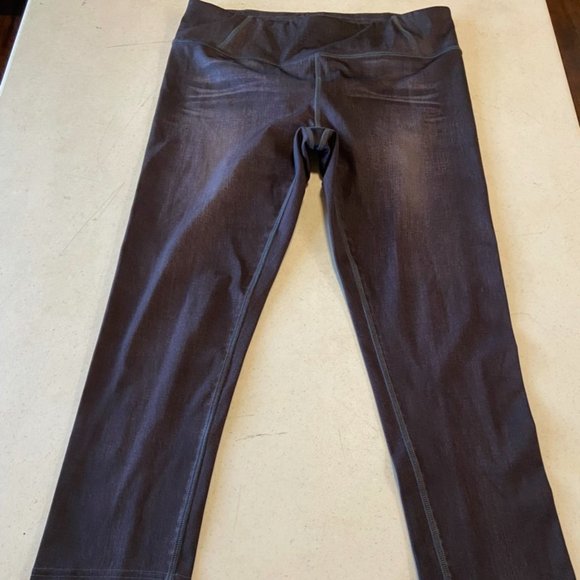 Lucy Cropped Leggings Hidden Pocket Medium - Picture 1 of 8